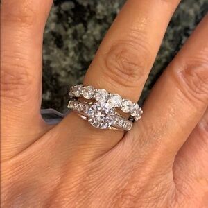 1ct Round Engagement Ring size 7